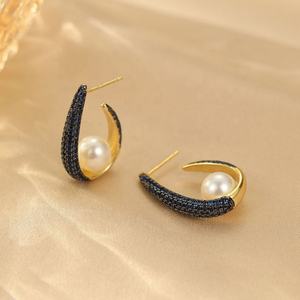 Pendientes de Perlas con Incrustaciones de Circonita, Estilo Europeo Americano, Geométricos, de Cobre Chapado en Oro, Plata S925, Regalo Moderno para Mujer - Product Image 5