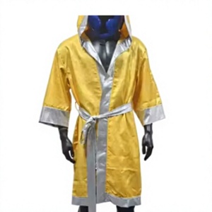 PROFIT SPORTS Robe de boxe jaune avec bordure argentée, respirante, séchage rapide, en polyester, confortable, pour entraînement, pour hommes adultes, toutes saisons - Product Image 1