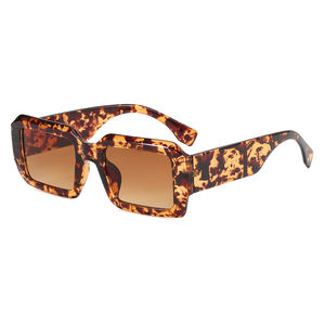 Gafas de Sol Superhot Eyewear 37932 Moda 2022, Montura Grande, Cuadradas, Extra Grandes - Product Image 1