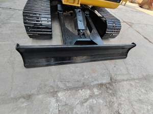 Mini-excavatrice CAT 305.5E2 d'occasion de 5,5 tonnes avec moteur C2.4, excavatrice compacte à rayon court - Product Image 3