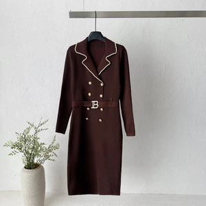 <span class=keywords><strong>Abito</strong></span> in maglia a tinta unita da donna, stile 2026, con doppio petto, lunghezza media, elegante, modellante in vita e che esalta i fianchi - Product Image 1