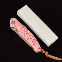 Couteau de poche EDC en acier Damas pour le camping et la chasse, avec manche en résine à motif donut mignon, personnalisable OEM pour femmes