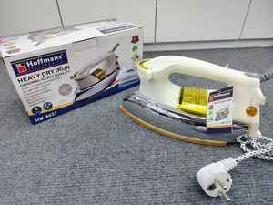 Ferro da Stiro Elettrico ad Alta Capacità 1200W 220V con Spina EU, Caldaia Grande per Uso Prolungato - Product Image 1