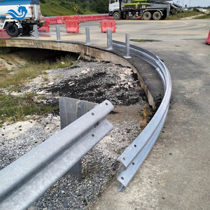 Barrière de sécurité routière GOST (unilatérale) à console rigide KZH en acier galvanisé à chaud H1W2, protection anti-impact ASTM M50 pour la Russie - Product Image 4