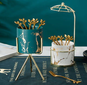 Stoples sendok garpu buah keramik butir emas, produk baru-elegan bingkai logam pemegang untuk makanan penutup dan pisau untuk penggunaan Dapur - Product Image 1