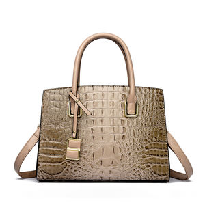 Sac à main de luxe pour femme, fermeture éclair, doublure en polyester. PU de haute qualité, durable et antivol. Pour les fêtes et l'usage quotidien. - Product Image 4