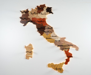 Portabottiglie leggero colorato In legno naturale di forma italiana Made In Italy per mobili da ristoranti di fascia alta - Product Image 2