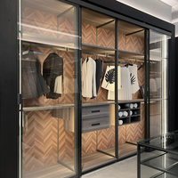 Hôtel 5 étoiles porte pliante aluminium armoire en bois Design Simple vêtements cadre en acier armoire en bois avec portes coulissantes en miroir