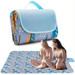 Manta de Picnic Plegable Impermeable Personalizada con Diseño, de Oxford, Portátil, para Camping, Playa y Campamento - Product Image 3