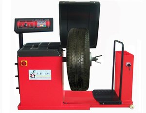 Machine d'équilibrage de pneus de camion économique et de haute qualité, équilibreur de roues de camion de haute qualité - Product Image 3