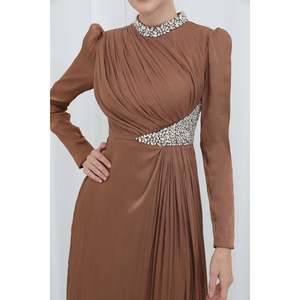 Robe fourreau élégante en mousseline de soie à col haut et taille empire pour le bureau, noire - Product Image 4