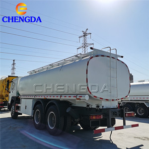 Camiones <span class=keywords><strong>Cisterna</strong></span> para Petróleo <span class=keywords><strong>de</strong></span> 5000 y 10000 Galones en Venta - Product Image 5