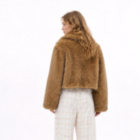 Manteau court en fausse fourrure pour femme, à revers, simple boutonnage, tissé uni, respectueux de l'environnement, décontracté, OEM ODM