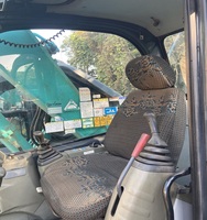 Les excavatrices d'occasion Kobelco SK70 à haute efficacité et transmission hydraulique se vendent bien en Libye