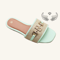 Chaussures plates d'été à la mode pour la vente en gros, durables, confortables et respirantes, sandales et pantoufles pour femmes