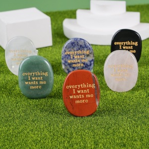 <span class=keywords><strong>Pierres</strong></span> de poche en cristal en gros, avec des sculptures de surface de «tout ce que je veux me veut plus», cadeaux de Noël - Product Image 3