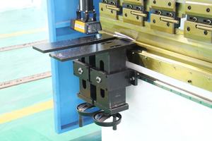 Petite machine électrique à cintrer CNC presse plieuse hydraulique - Product Image 6