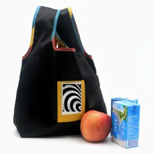 도매 사용자 정의 로고 에코 210D rPET 접이식 식료품 가방 오픈 탑 블랙 재활용 폴리 에스터 귀여운 접이식 쇼핑 가방