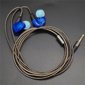 Cable de audio Shure con conector de cobre plateado de 3,5 mm para auriculares y dispositivos MP3 - Product Image 3