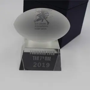 时尚磨砂橄榄球造型水晶奖杯美式足球水晶奖纪念品
