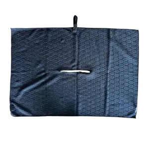 A toalha ultra absorvente Debossed do golfe dos jogadores do microfiber do clube do golfe do logotipo com furo center