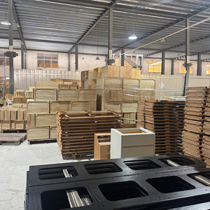 Giường gỗ thiết kế hiện đại, cỡ King-size và Queen-size, gỗ sồi nguyên khối, bán trực tiếp từ nhà máy. Giường gỗ cỡ King-size và Queen-size cho phòng ngủ. - Product Image 6