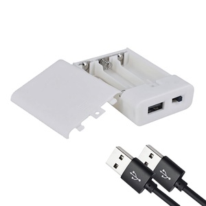 Boîtier transparent pour 3 piles AA avec interrupteur latéral, utilisation intérieure, câble de synchronisation de 30 cm - Product Image 1