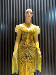 Vestido de Mujer Tipo Sirena con Hombros Descubiertos y Manga Corta, Tela de Seda, Pedrería de Lujo, Vestido de Noche para Fiesta - Product Image 2
