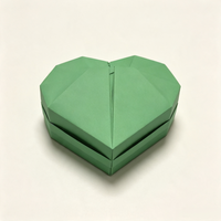 Boîtes cadeaux rigides écologiques haut de gamme en gros, forme cœur, design papillon, matériaux recyclés, impression quadricolore, logo personnalisé