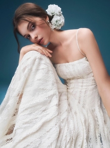 Robe de soirée Vietnamienne élégante, style français, effet rajeunissant, avec bretelles fines, en dentelle, coupe trapèze, taille <span class=keywords><strong>empire</strong></span>, asymétrique, à bretelles spaghetti, pour soirée - Product Image 4
