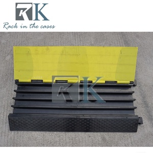 Rampe de protection de câbles mobiles pour extérieur, en caoutchouc, pour événements - Product Image 5