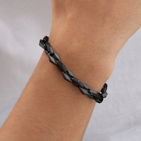 Bracelet à chaîne à lèvres en acier inoxydable Liens géométriques uniques Finition polie Accessoire de mode pour lui et elle