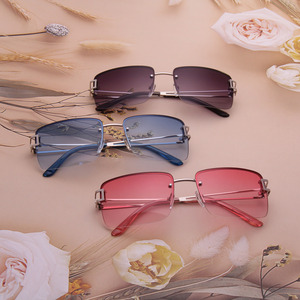 EUGENIA Beliebte Mode Square Metal Damen Sonnenbrille Retro UV400 Brillen Damen Sonnenbrille - Product Image 2