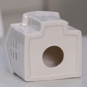 Maisons en céramique blanche Décoration de table éclairée par Led Lanterne de <span class=keywords><strong>maison</strong></span> de village Brûleur à mazout en <span class=keywords><strong>porcelaine</strong></span> pour huile essentielle - Product Image 6