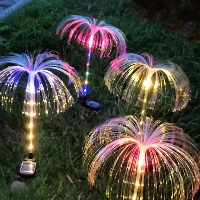 Kanlong Outdoor Waterproof Multicolored RGB LED Jellyfish Solar Lights Stake for Garden Decor