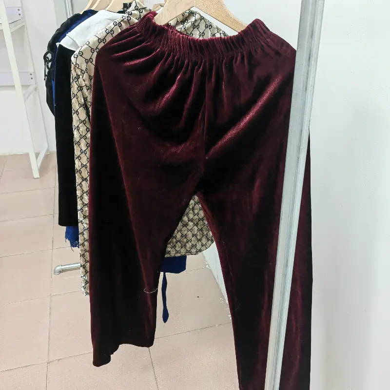 Dongguan fornitore di vestiti usati pantaloni da donna di lusso panno invernale per uomo vestiti di seconda mano balle Ukay misto