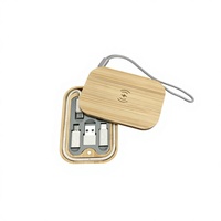 Nouvel adaptateur multi-USB à charge rapide personnalisable dans une boîte de rangement en bambou avec chargeur sans fil pour cadeau gadget USB promotionnel