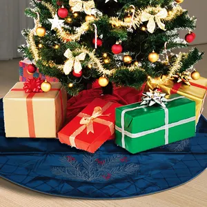 Customized Christmas Crafts Gifts Ornaments Xmas Decoration Wholesale Luxury Christmas Tree Skirt