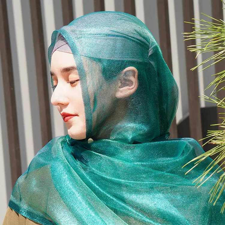 Groothandel Mode Etnische Voile Dubbellaags Sjaal Shimmer 100% Polyester Zijden Sjaal Prachtige Sluier Hijab Voor Moslim Zomer Dubai