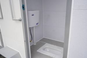 Toilettes portables modulaires préfabriquées en acier de haute qualité, design moderne, écologiques, durables, pour usage extérieur, avec porte de sécurité, faciles à assembler 1 - Product Image 6