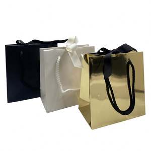 KM <b>Personization</b> Logo <b>Gift</b> <b>Bags</b> Handbags High Quality Souvenirs Wedding <b>Gift</b> Paper <b>Bags</b> for Cosmetic Packaging Clothing - Product Image 3