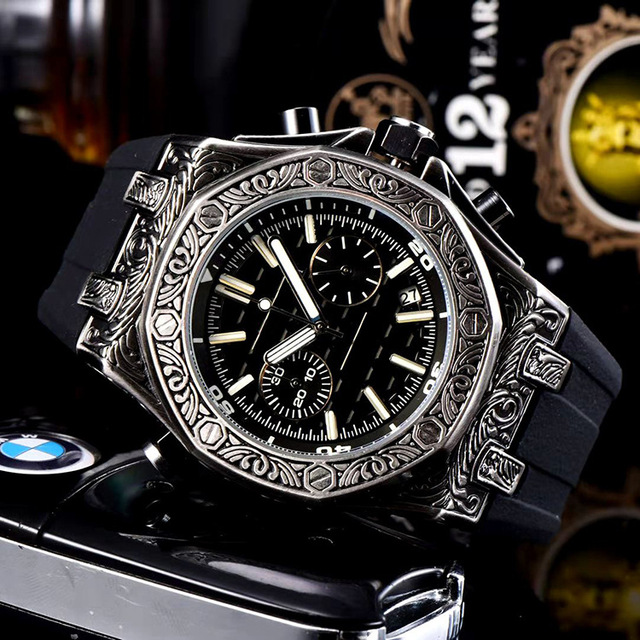 New Hot Sell Retro Carved Round Fashion Casual Stainless Steel Back Calender Small Three Needle Wrist Quartz Watch for Men