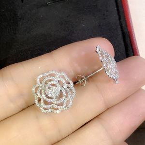 Orecchini a Perno Vintage con Fiore Traforato per Donne, Eleganti Orecchini Floreali per Uso Quotidiano, Gioielli Estivi alla Moda, Vendita all'Ingrosso - Product Image 2