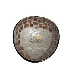Bol de noix de coco Shell à bas prix artisanat écologique pour la cuisine taille personnalisée fabriquée au Vietnam fabricant - Product Image 5