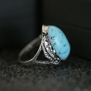 Anello vintage con piume per donna, design intarsiato con pietra color turchese, gioielli creativi alla moda - Product Image 4