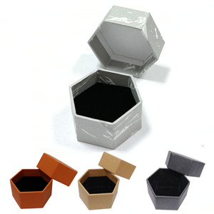 Joyero de papel de <span class=keywords><strong>cartón</strong></span> Hexagonal exquisito ROGOOD para anillo/pendiente con inserto de espuma P1339 - Product Image 1