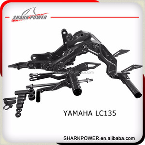 Nueva llegada venta directa de pedal de control de aluminio cnc billet trasera ajustable conjuntos para yamaha lc135 - Product Image 1