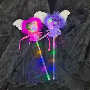 Großhandel Party Kinder Sternenhimmel Bobo-Ball Zauberstift Engelfedern glühende Zauberstöcke - Product Image 3