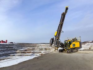 Epiroc SmartROC D65 rupsgeleide geïntegreerde DTH-boorinstallatie, 56m diepte, 229mm maximale boordiameter, Amerikaanse motor, afstandsbediening - Product Image 4