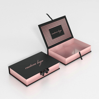 Scatola Regalo di Lusso Personalizzata per Abbigliamento con Chiusura a Nastro Nero, Confezione Rigida Pieghevole in Carta per Branding di Abbigliamento